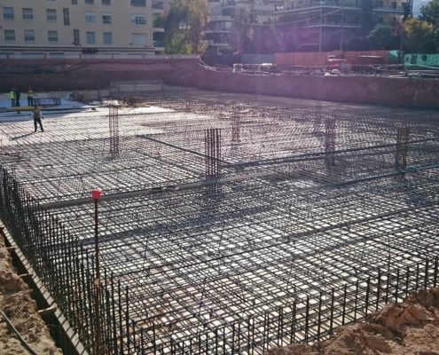 Viviendas, plazas de aparcamiento, piscina y urbanización en Benicàssim