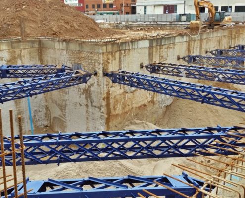 Construcción de un edificio de viviendas en Hospitalet de Llobregat por Rodio Kronsa