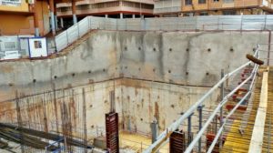 Construcción del Hotel H10 en Benidorm por Constructora San José